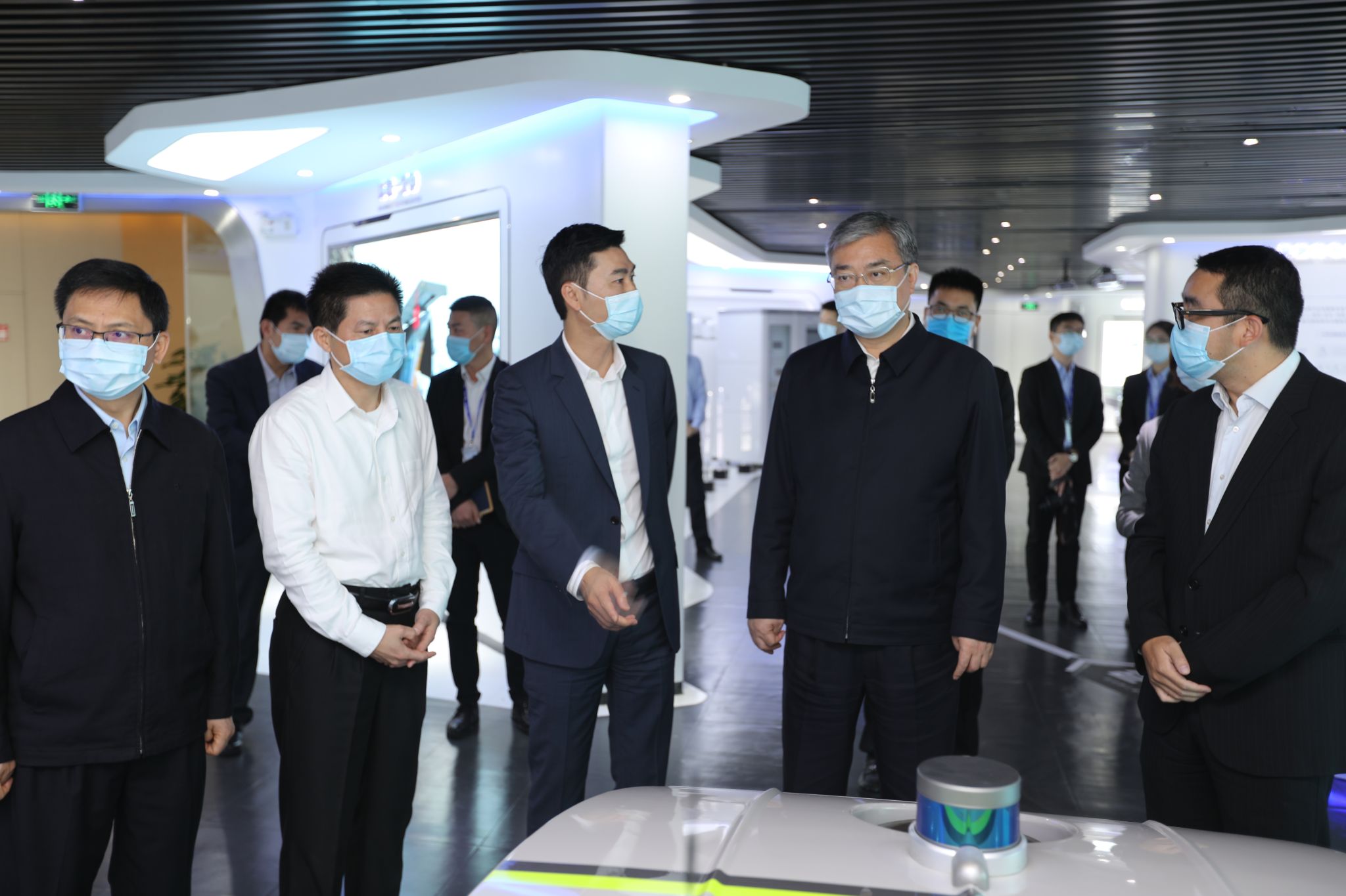 佛山市委書記魯毅調(diào)研盈峰環(huán)境，鼓勵(lì)企業(yè)再接再厲創(chuàng)新高